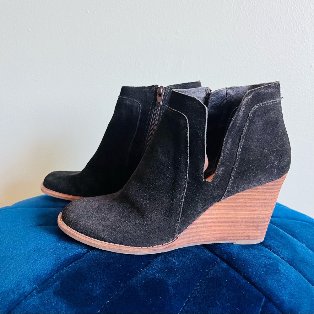 Lucky Brand Suede Yabba Booties